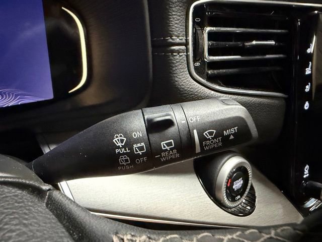 Used 2024 Jeep Wagoneer Series II image 41