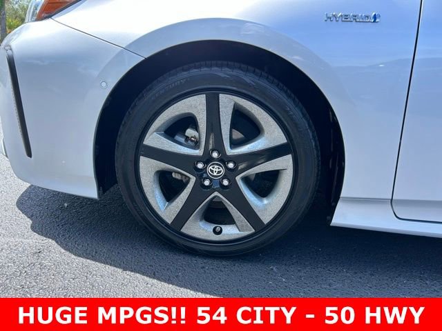 Used 2019 Toyota Prius XLE image 9