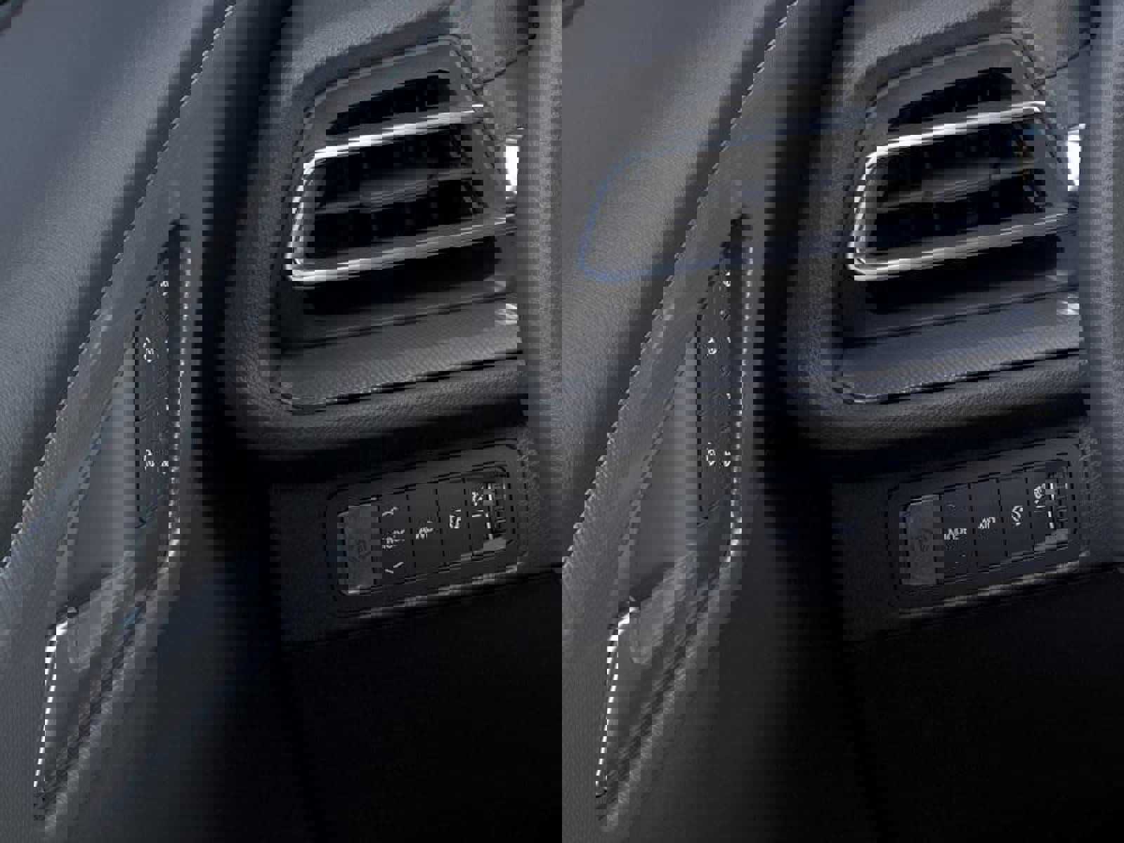 New 2025 Chevrolet Traverse High Country image 22