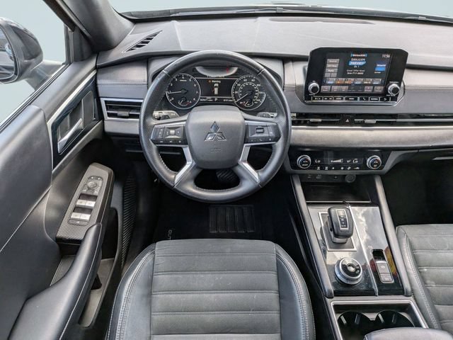 Used 2022 Mitsubishi Outlander SEL Black Edition FWD image 15