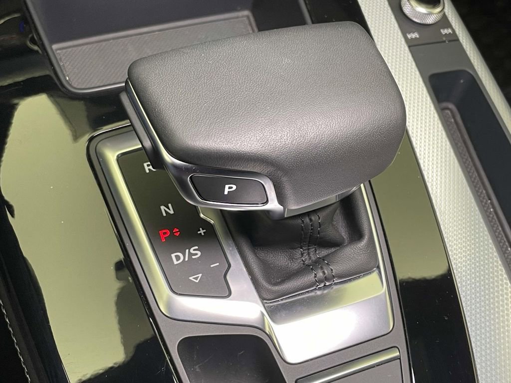 Certified 2025 Audi Q5 2.0T Premium Plus w/ Premium Plus Package image 33