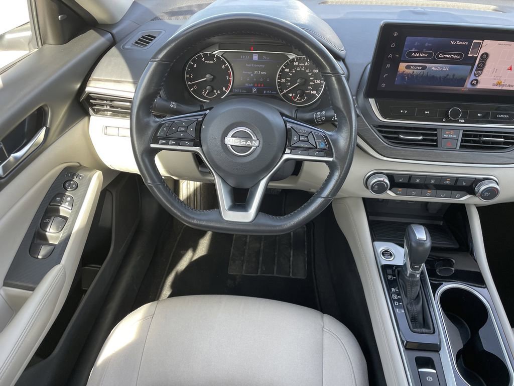 Used 2024 Nissan Altima 2.5 SV w/ SV Premium Package image 14