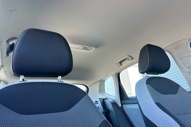 Certified 2022 Volkswagen Taos S FWD image 17