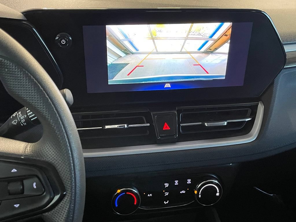 Used 2025 Chevrolet TrailBlazer LT FWD image 19
