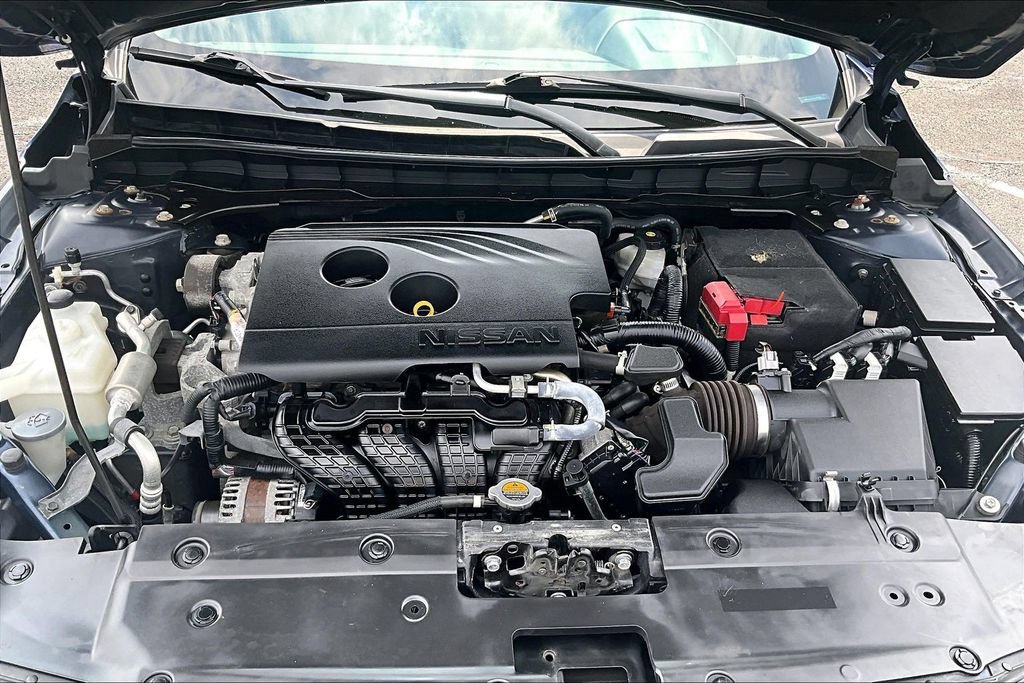 Used 2020 Nissan Altima 2.5 SR w/ Premium Package FWD image 10