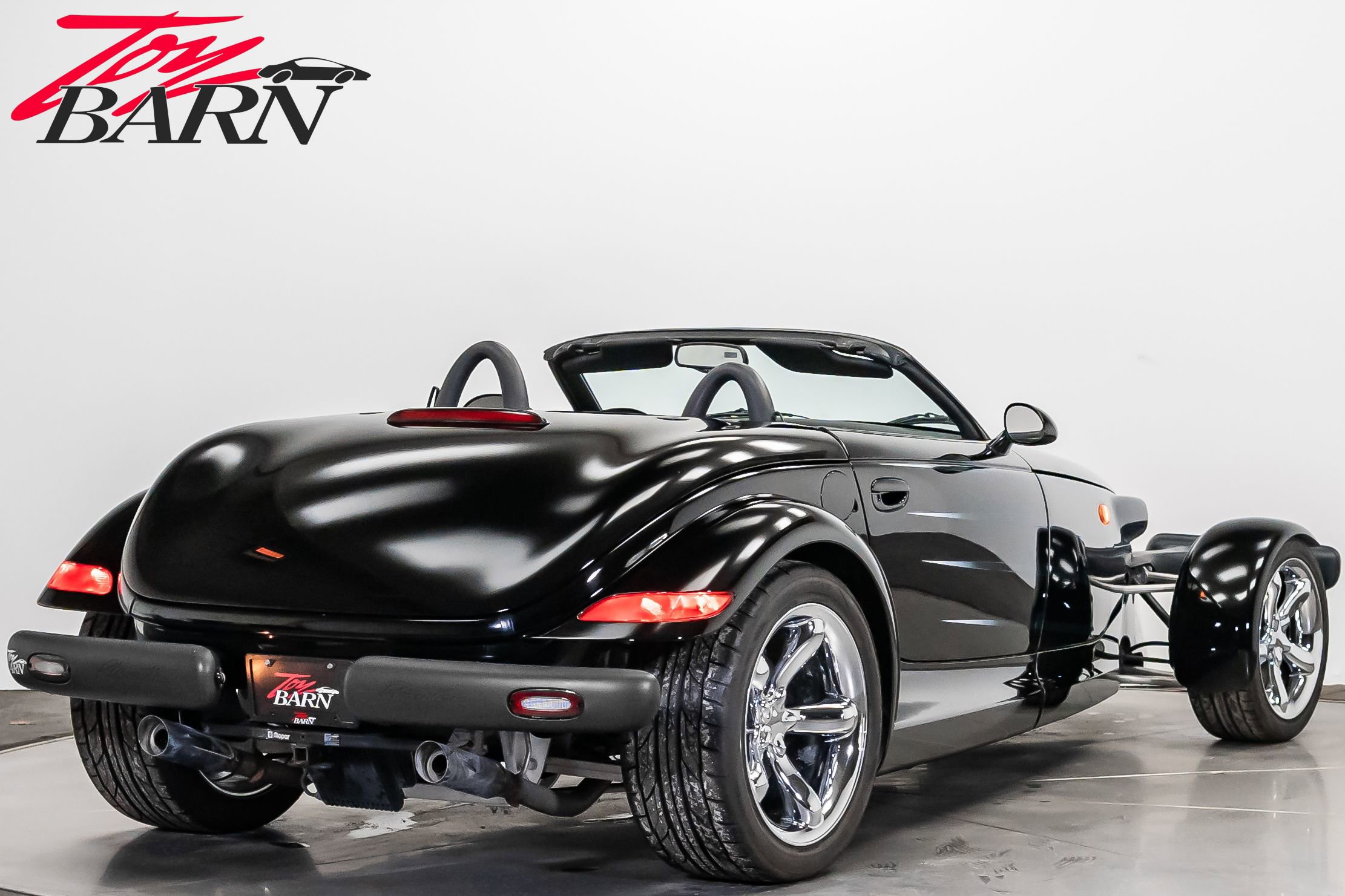 Used 2000 Plymouth Prowler image 5