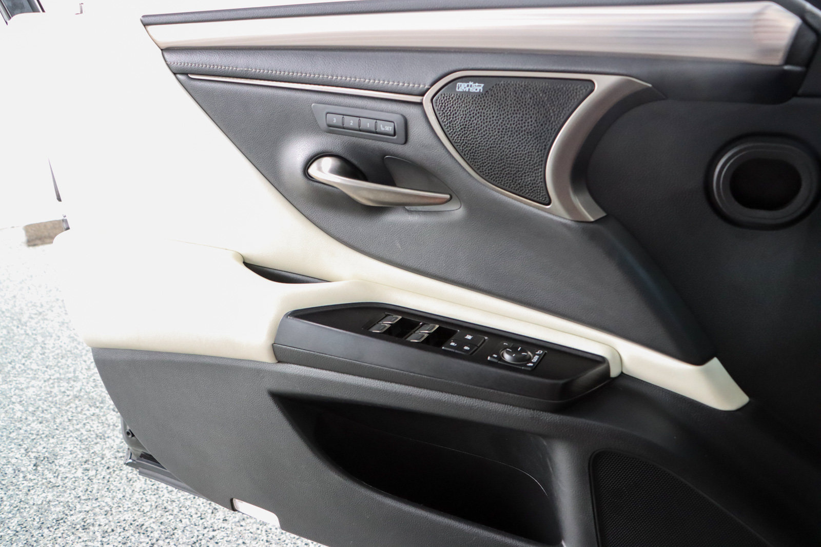 Used 2021 Lexus ES 350 F Sport w/ Special Edition FWD image 23