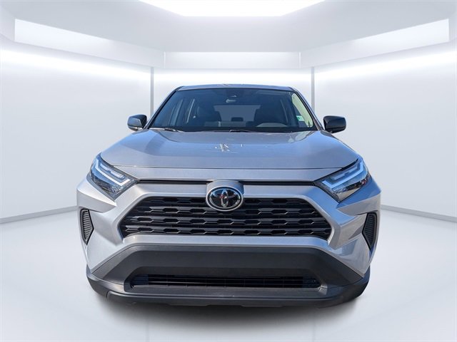 Used 2024 Toyota RAV4 LE image 8