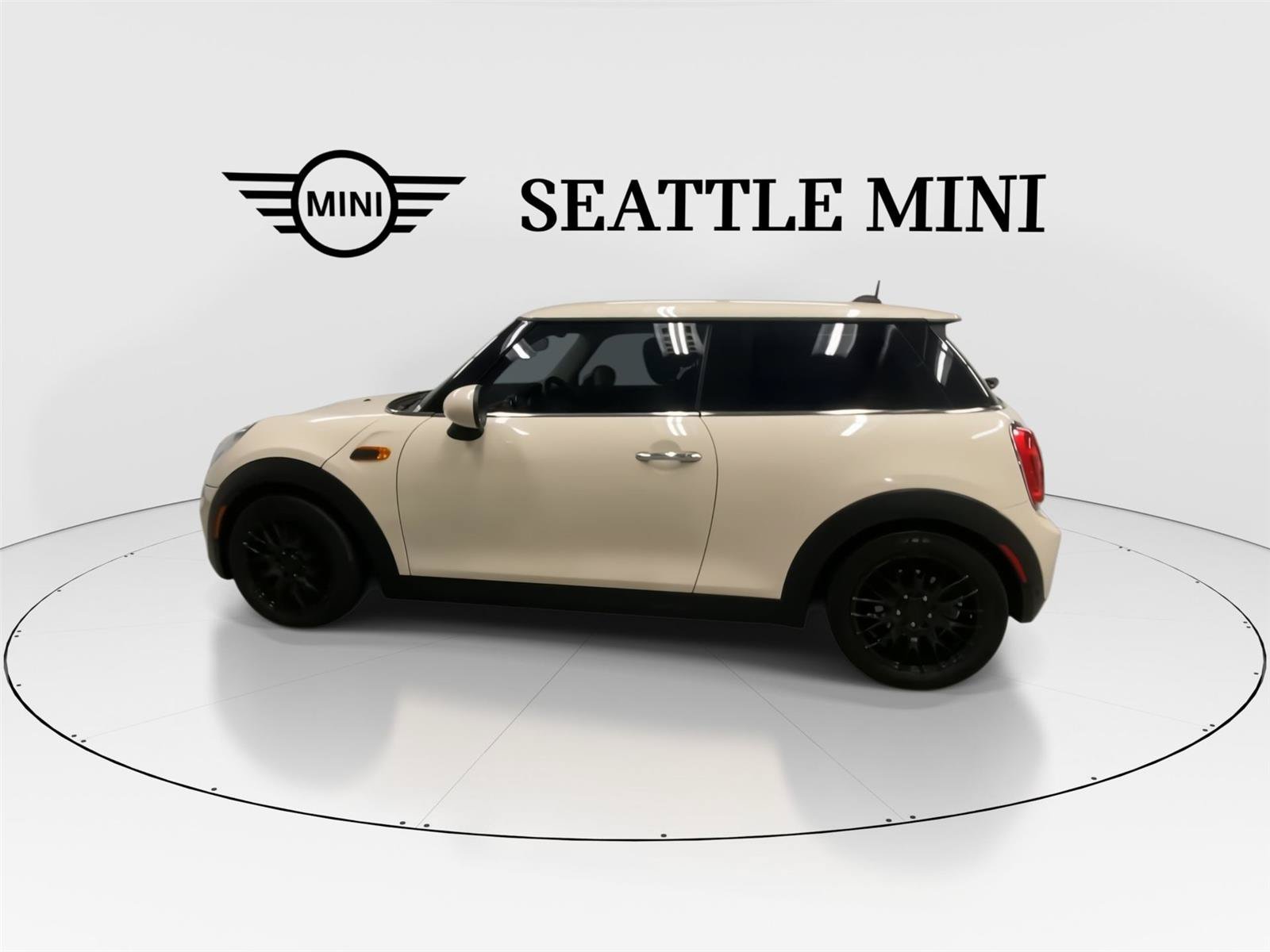 Used 2017 MINI Cooper 2-Door Hardtop FWD image 7