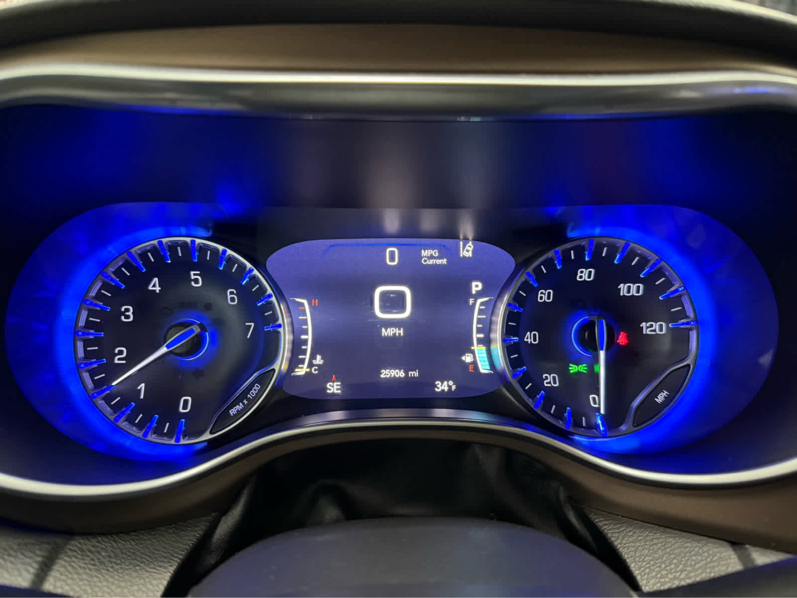Used 2019 Chrysler Pacifica Touring-L Plus w/ Advanced Safetytec Group image 12
