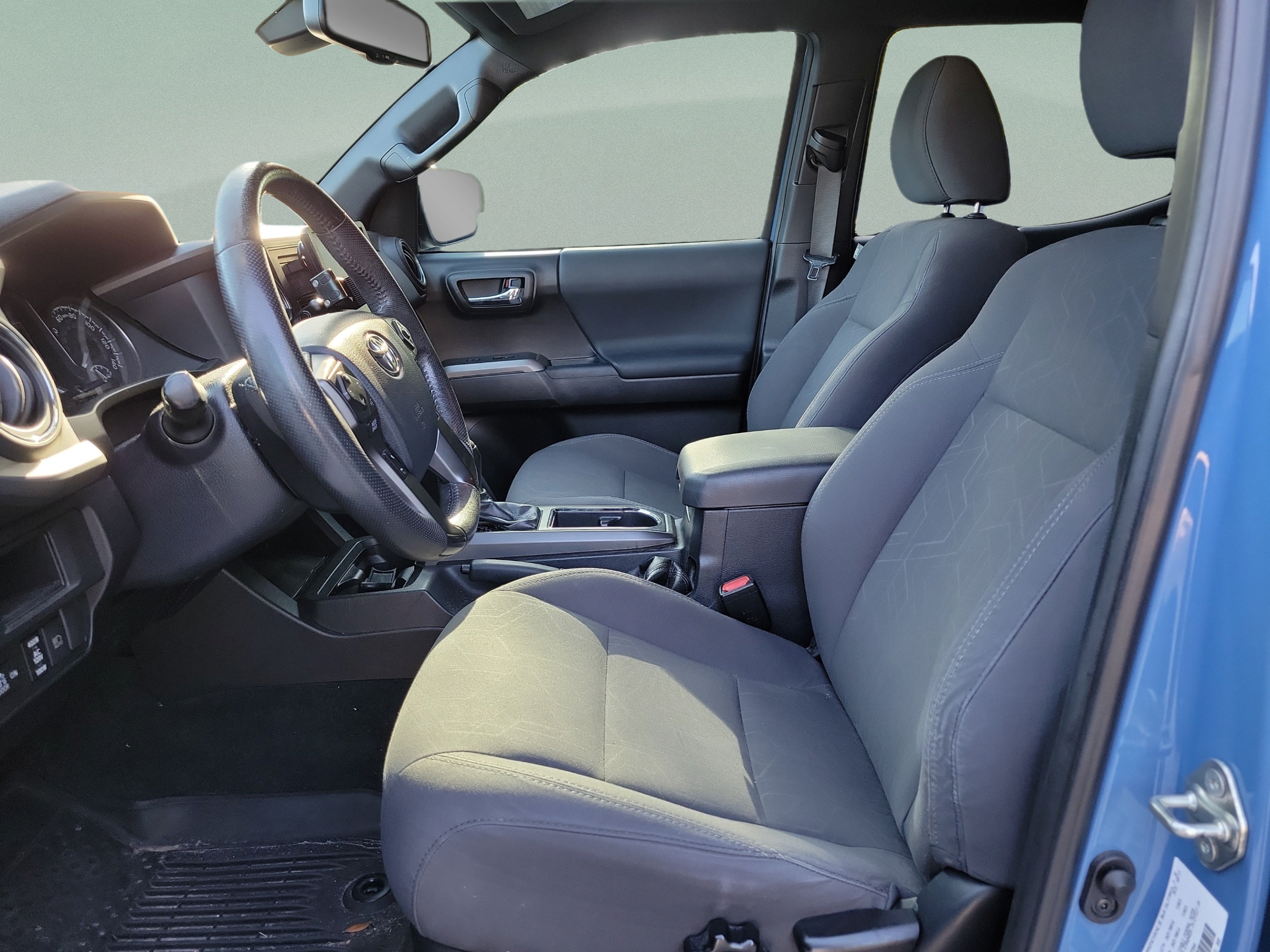 Used 2019 Toyota Tacoma TRD Off-Road w/ Technology Package RWD image 15