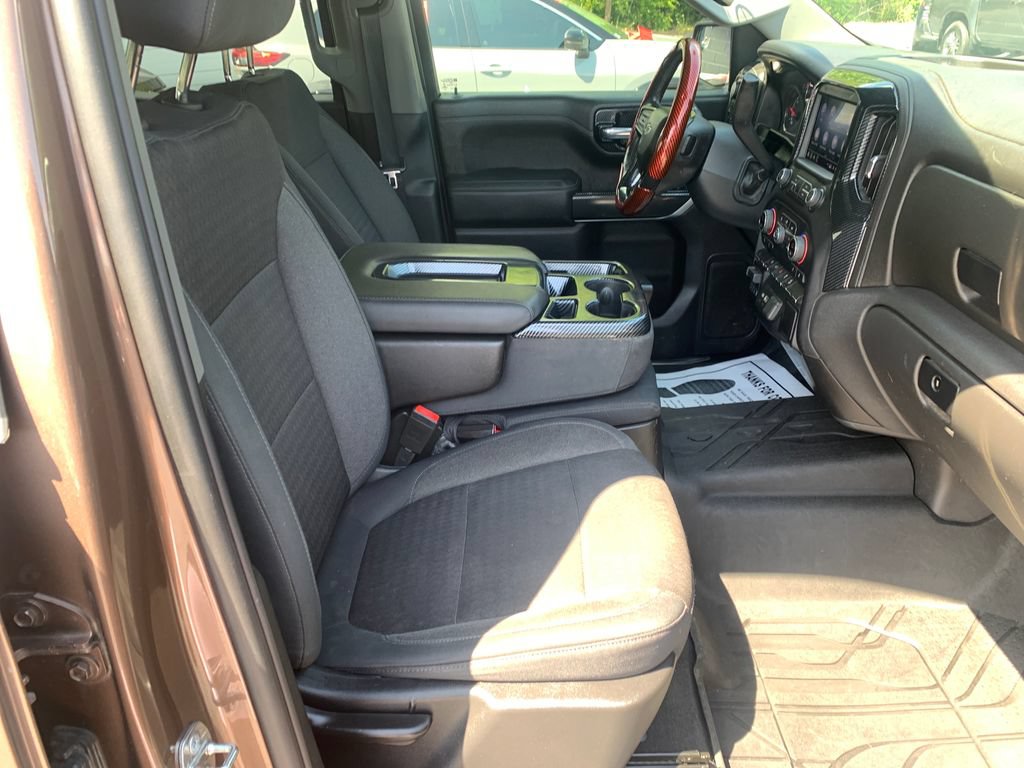 Used 2019 Chevrolet Silverado 1500 RST AWD/4WD image 30