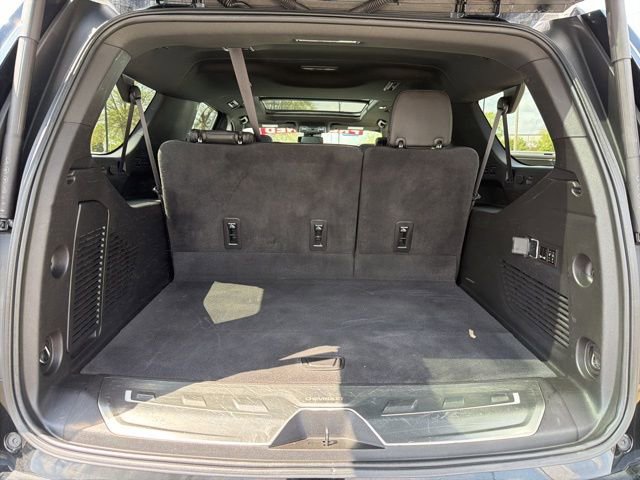 Used 2023 Chevrolet Suburban RST w/ Sport Performance Package AWD/4WD image 7