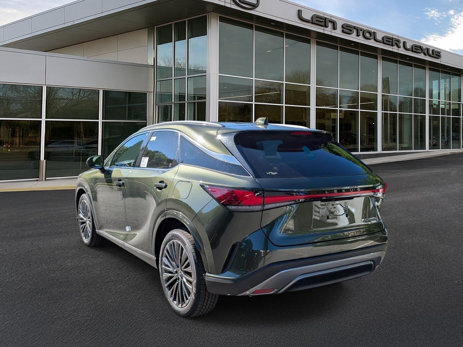 New 2026 Lexus RX 450h AWD image 3