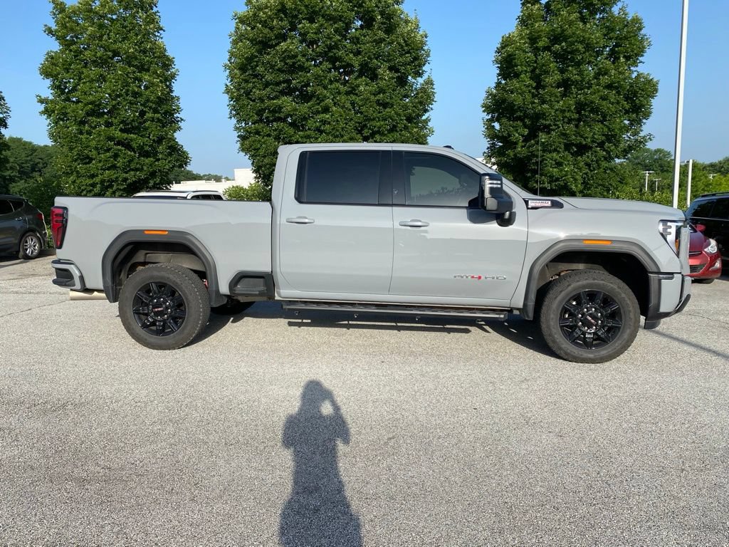 Used 2024 GMC Sierra 2500 AT4 w/ AT4 Premium Plus Package AWD/4WD image 5