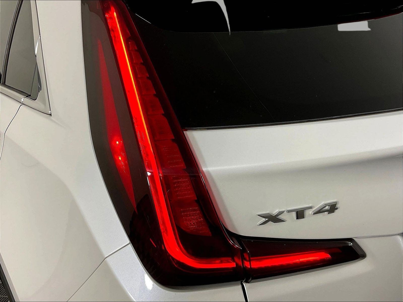 Used 2023 Cadillac XT4 Premium Luxury w/ Technology Package AWD/4WD image 23