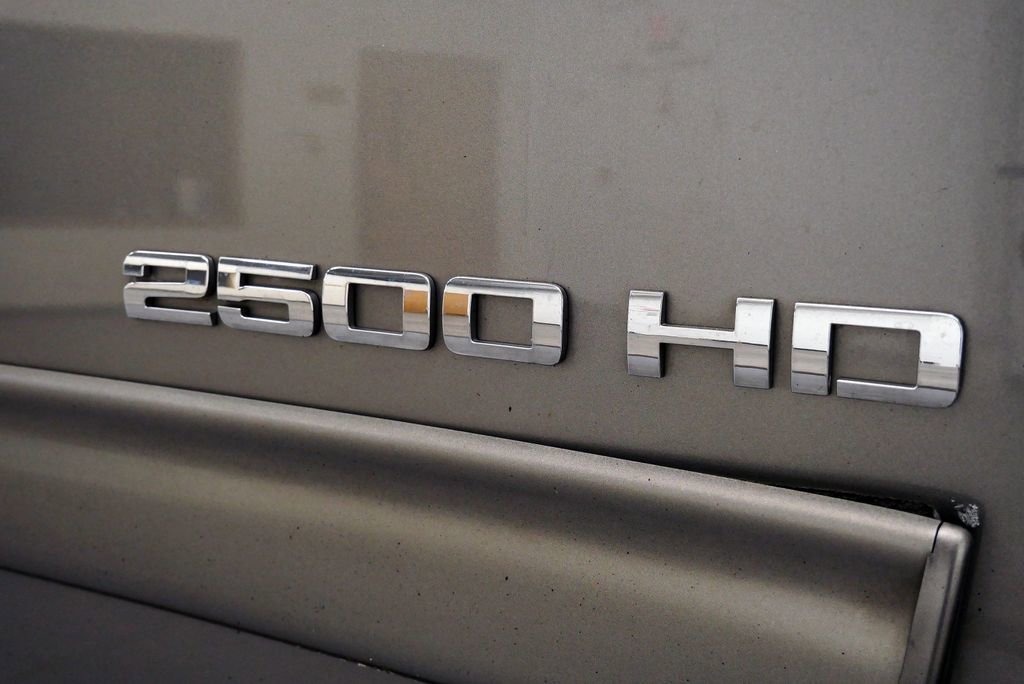 Used 2013 Chevrolet Silverado 2500 LT w/ Interior Plus Package image 11