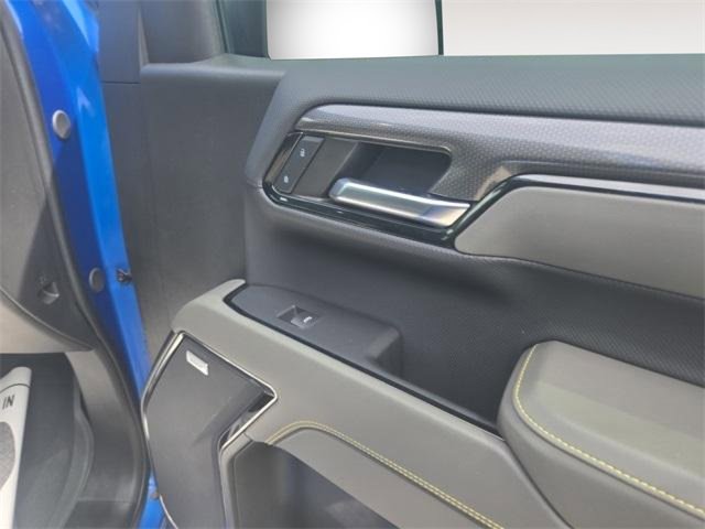 Used 2024 Chevrolet Silverado 1500 ZR2 image 12