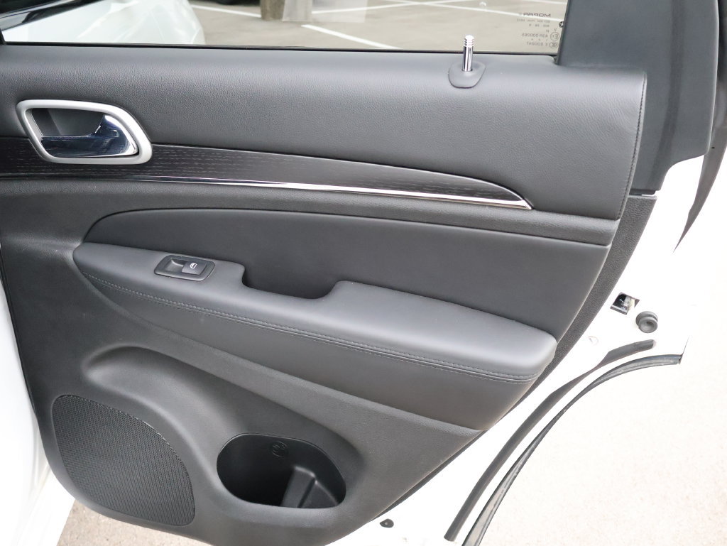 Used 2018 Jeep Grand Cherokee High Altitude AWD/4WD image 14