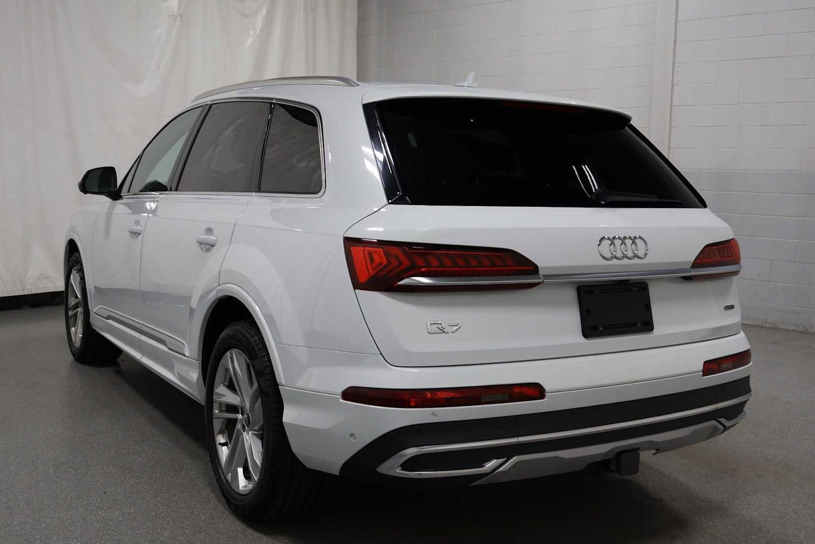 Used 2021 Audi Q7 2.0T Premium AWD/4WD image 3