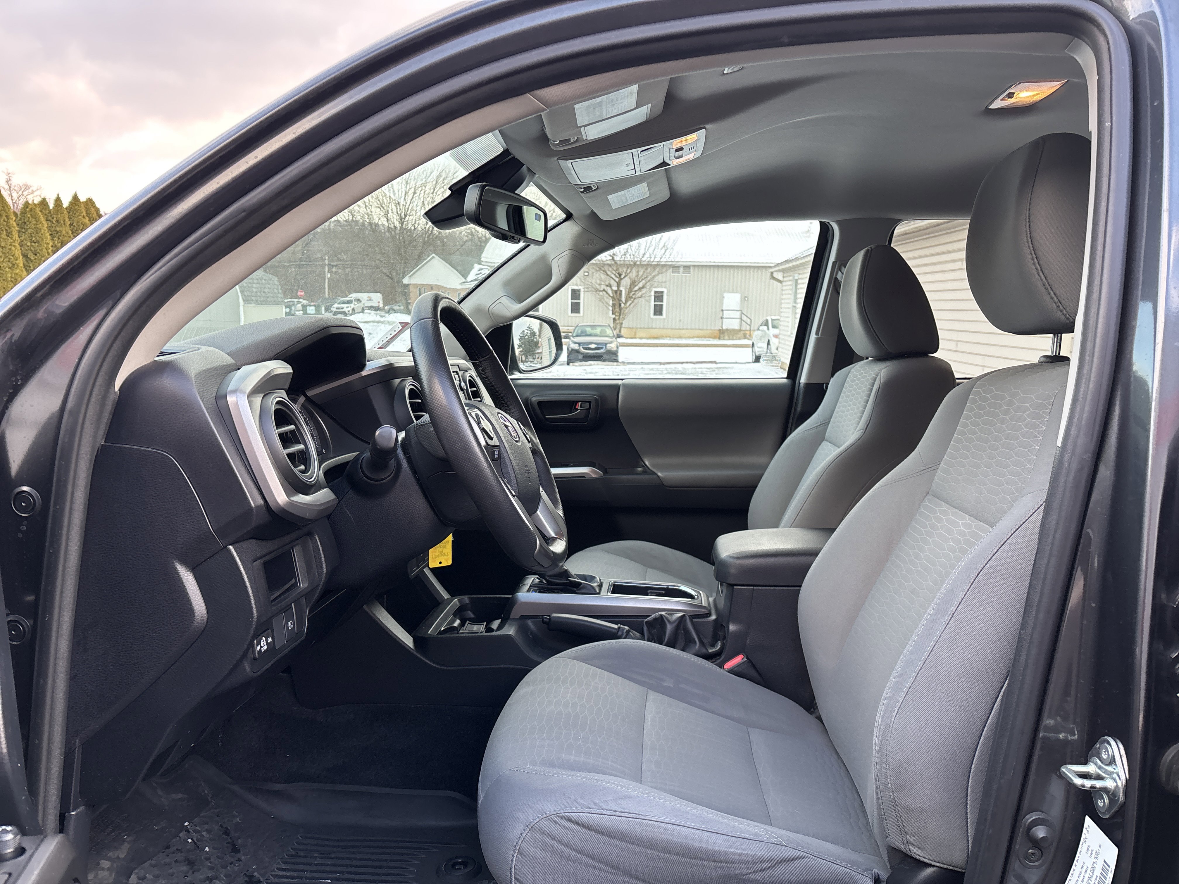 Used 2019 Toyota Tacoma SR5 image 12
