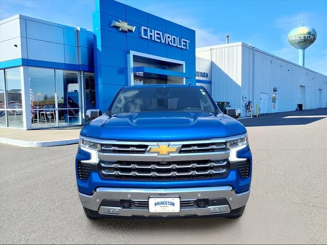 Used 2022 Chevrolet Silverado 1500 LTZ w/ Technology Package AWD/4WD image 7