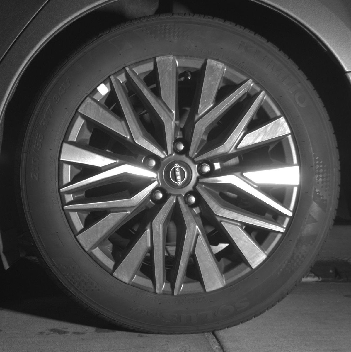 Used 2025 Nissan Altima 2.5 SV image 14