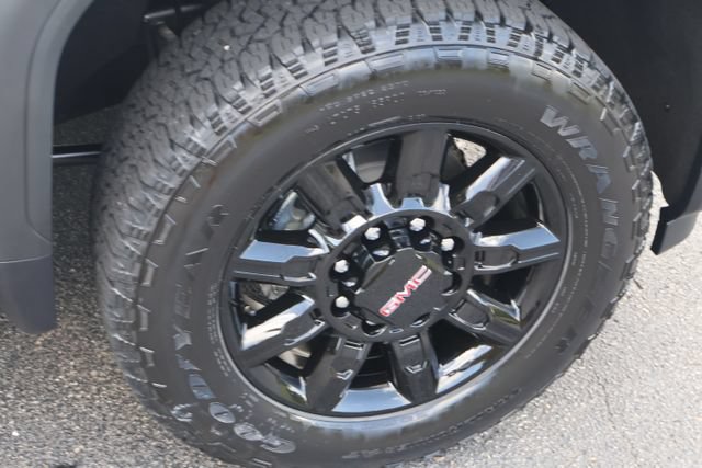 New 2026 GMC Sierra 2500 AT4 w/ AT4 Premium Plus Package AWD/4WD image 29