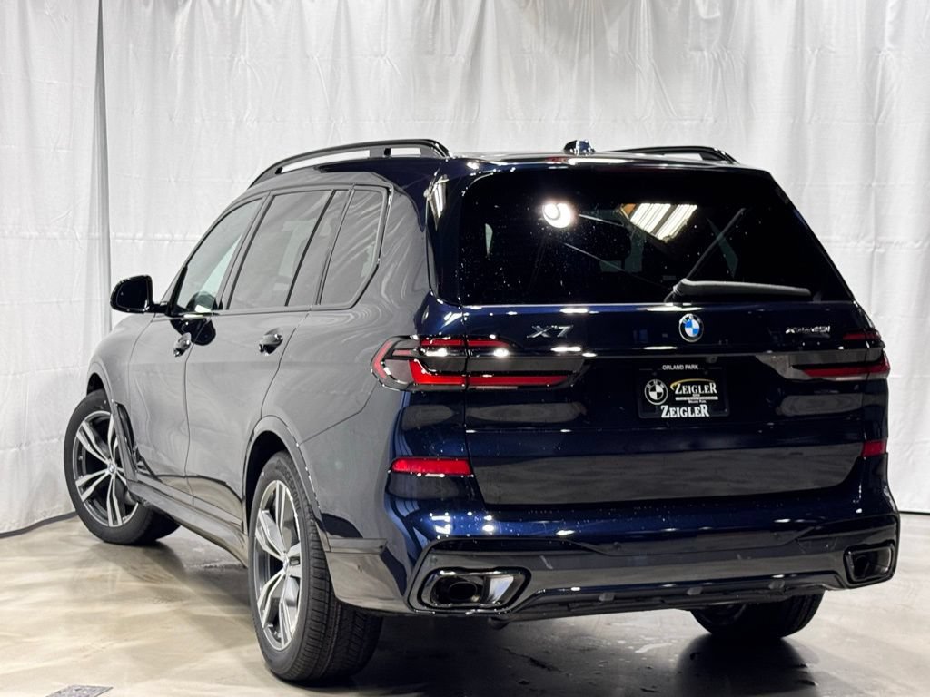 Used 2026 BMW X7 xDrive40i w/ M Sport Package AWD/4WD image 4