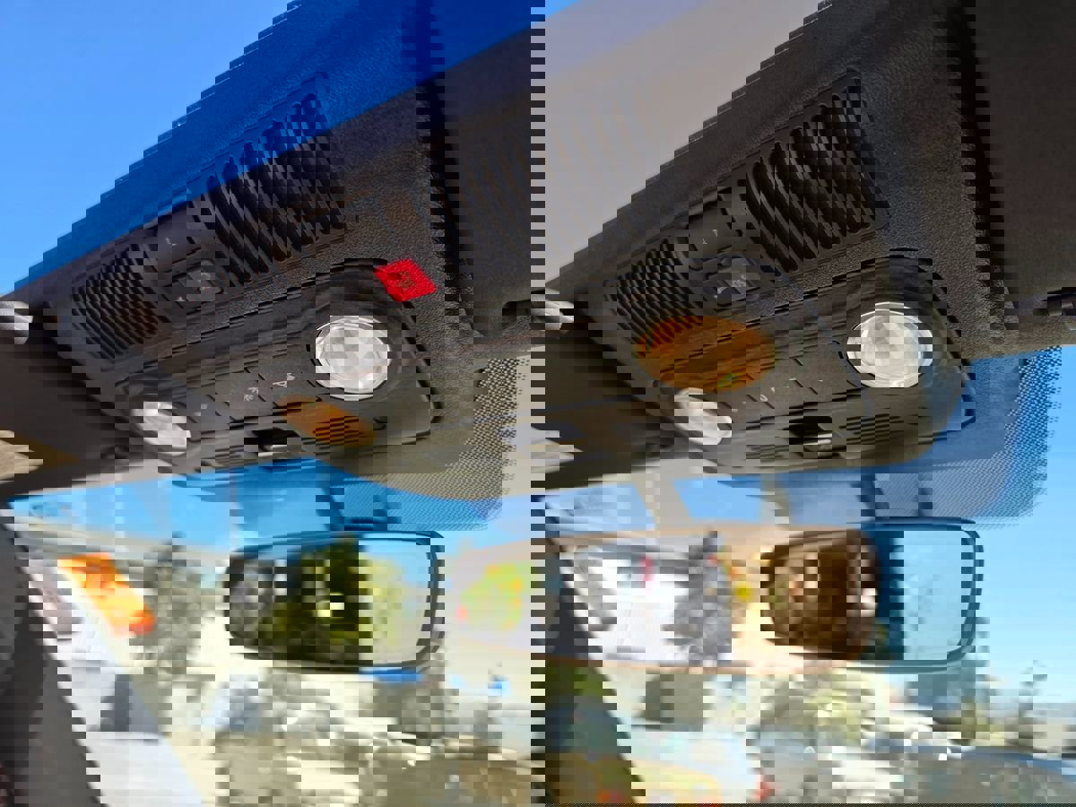 Used 2017 Volkswagen Beetle 1.8T SE FWD image 17