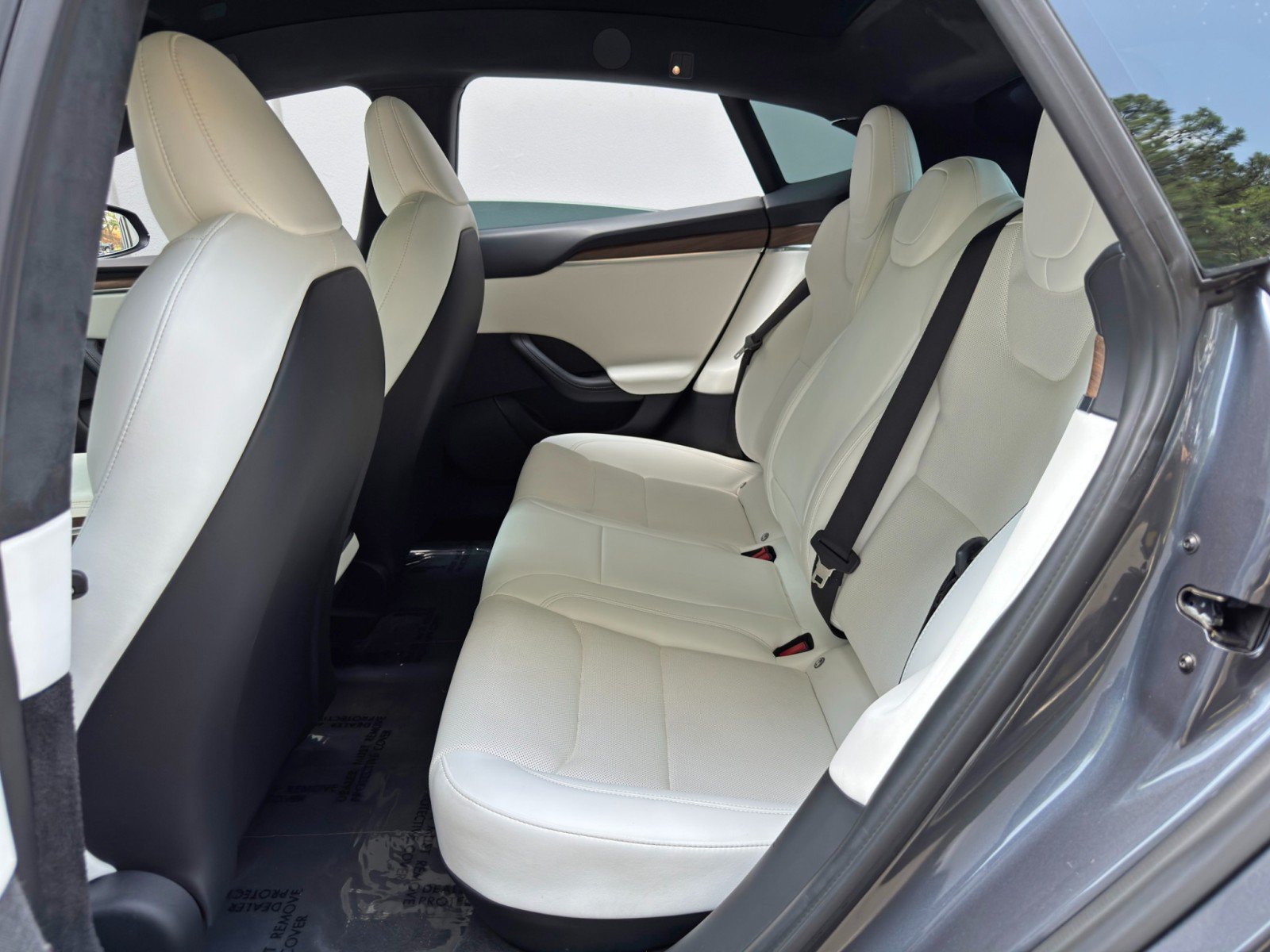 Used 2022 Tesla Model S AWD/4WD image 46