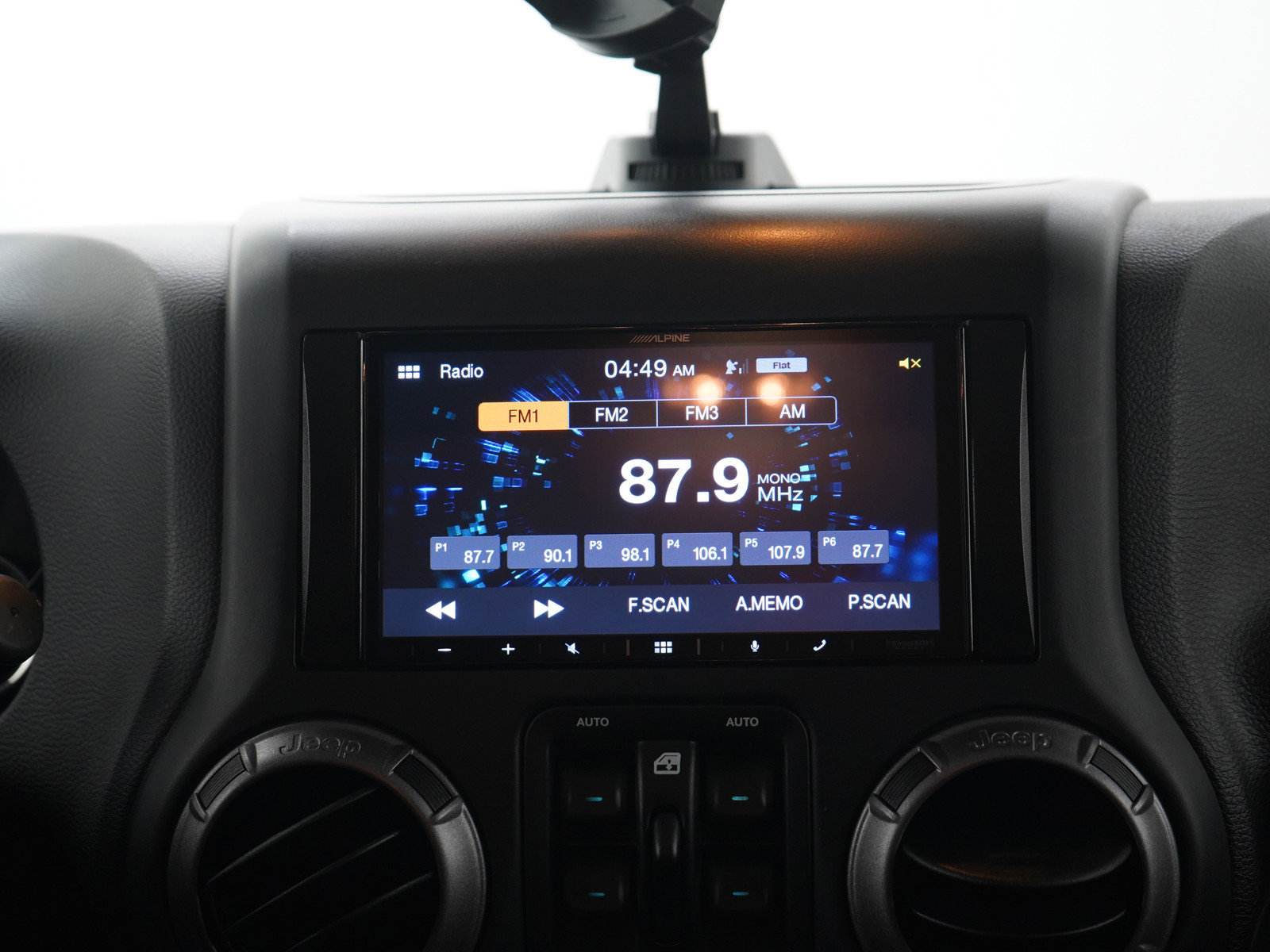 Used 2018 Jeep Wrangler Unlimited Sport S AWD/4WD image 15