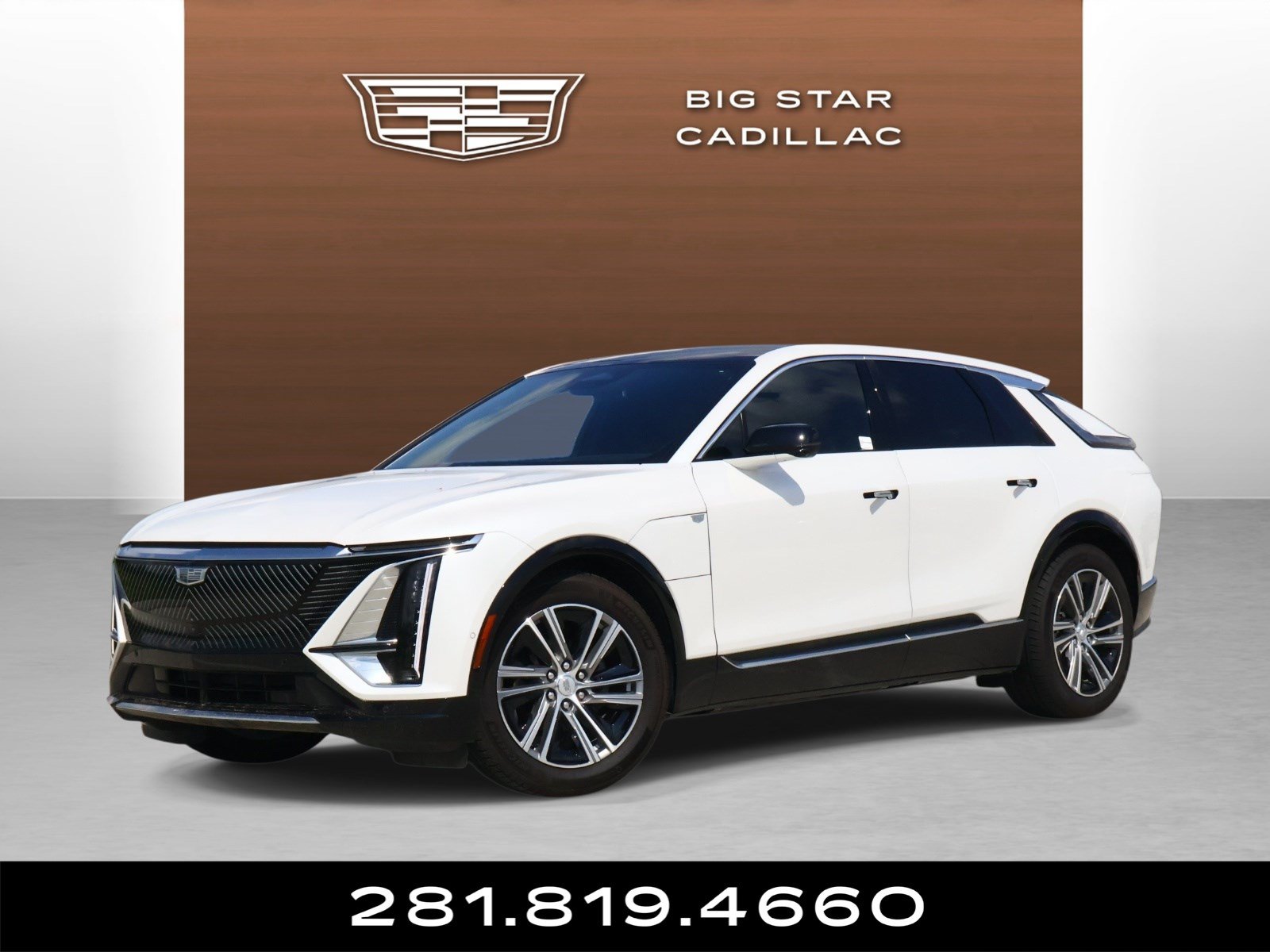 Used 2024 Cadillac Lyriq Luxury RWD image 1