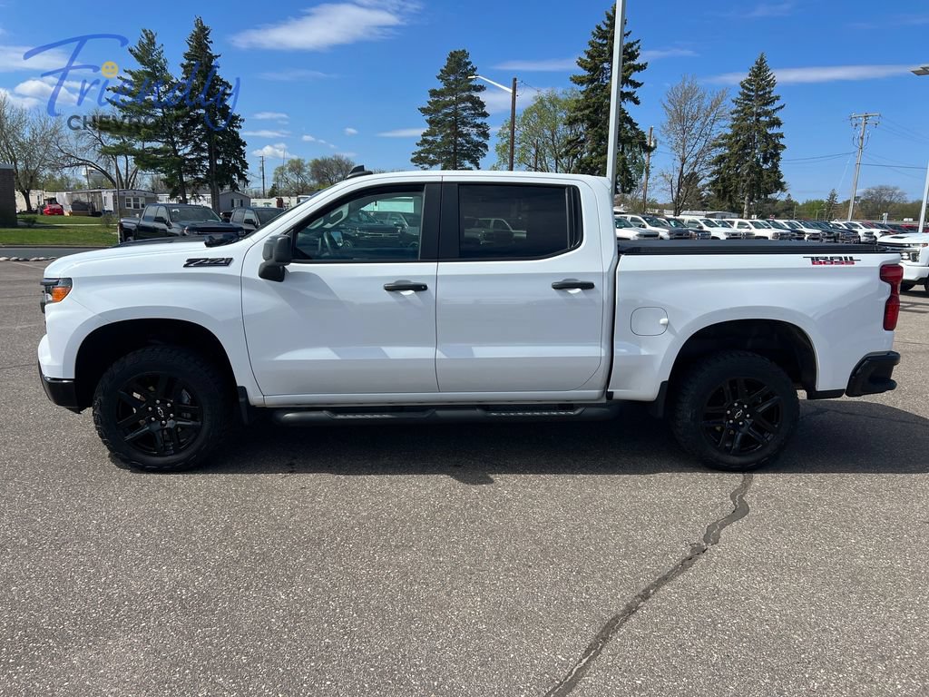Certified 2023 Chevrolet Silverado 1500 Custom Trail Boss w/ LPO, Dark Essentials Package AWD/4WD image 2