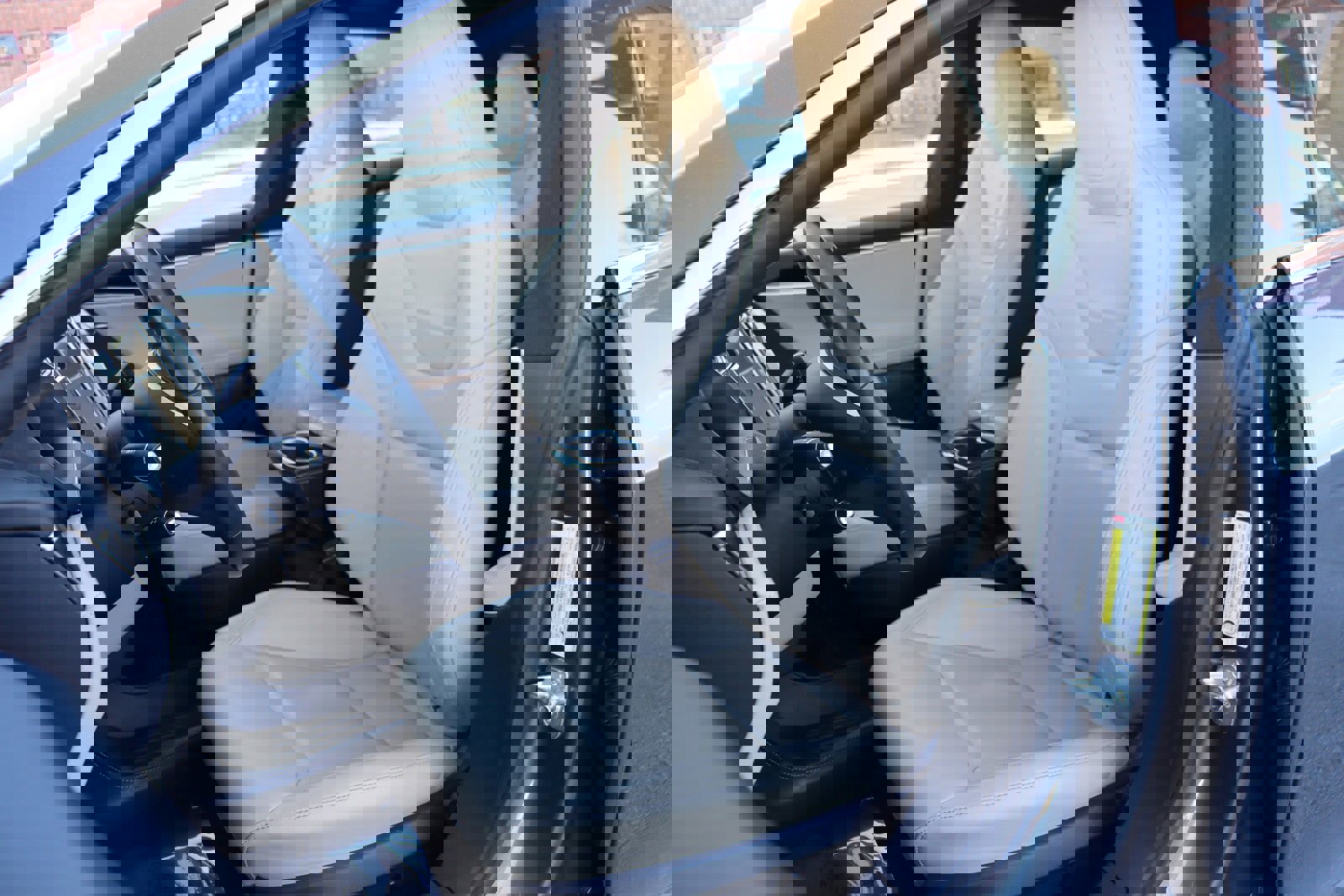 Used 2015 Tesla Model S 70D image 12