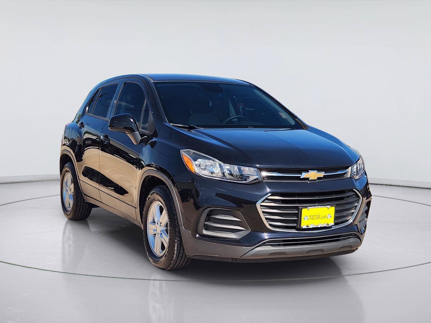 Certified 2020 Chevrolet Trax LS w/ LPO, Cargo Package FWD image 3