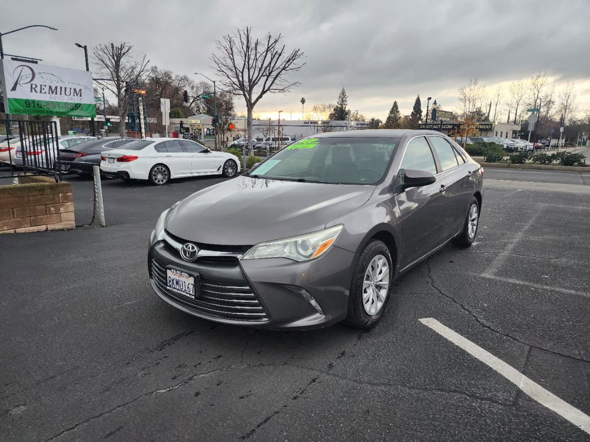 Used 2015 Toyota Camry LE