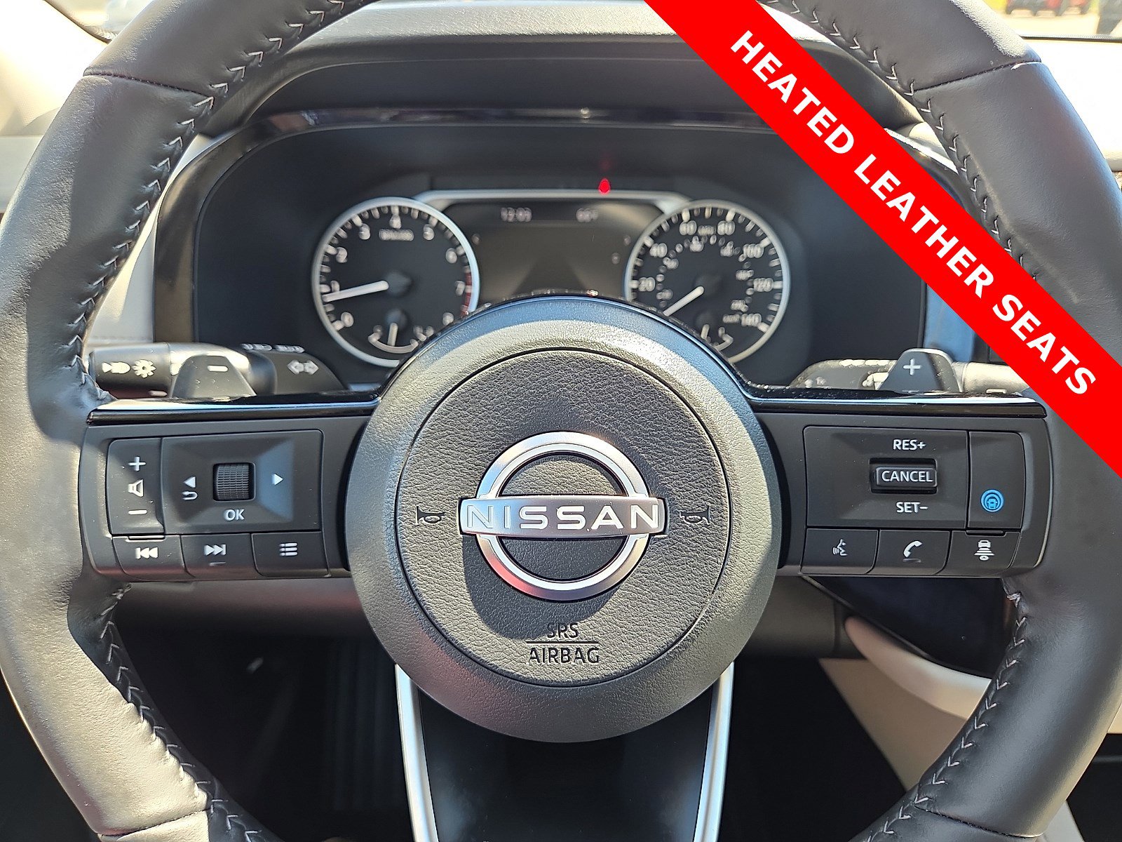 Used 2025 Nissan Pathfinder SL image 24