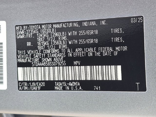 Used 2025 Toyota Grand Highlander AWD image 35