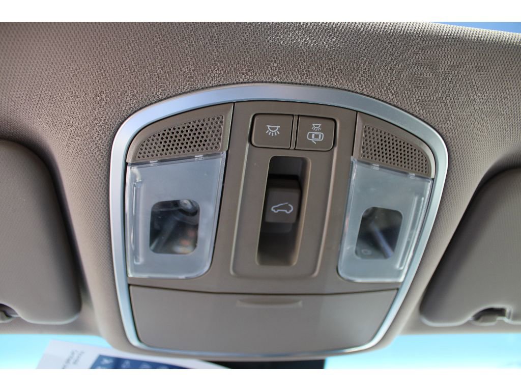 Used 2021 Hyundai Tucson Ultimate w/ Cargo Package image 32