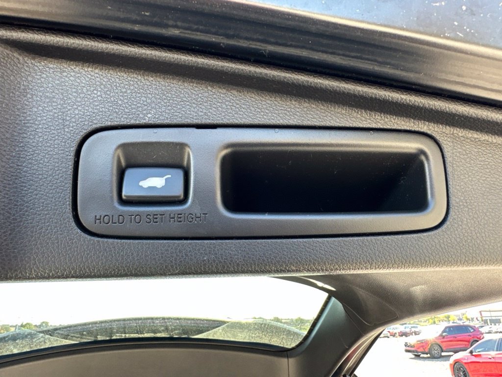Used 2017 Honda CR-V Touring image 12
