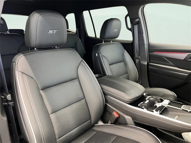 Certified 2025 Buick Enclave Sport Touring image 16