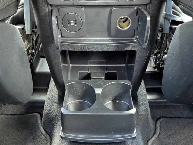 Used 2023 Ford Explorer XLT AWD/4WD image 19