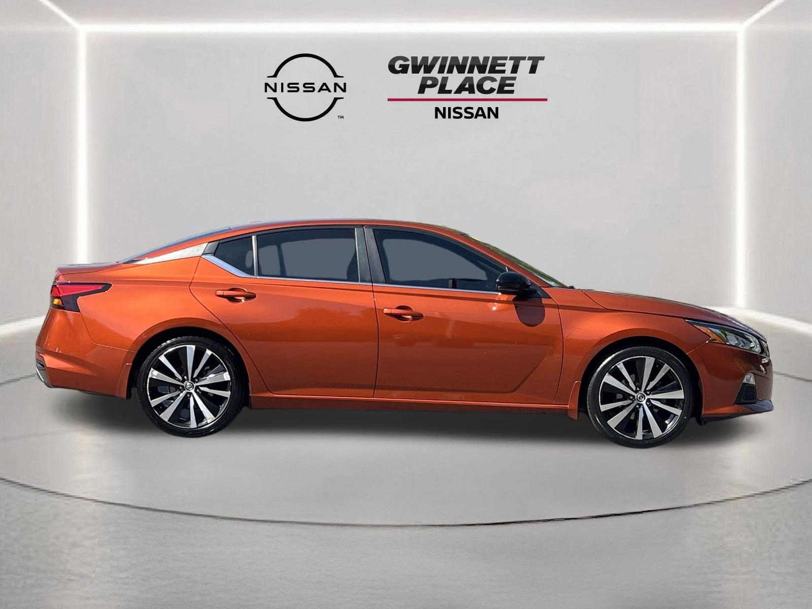 Used 2021 Nissan Altima 2.5 SR w/ SR Premium Package image 26