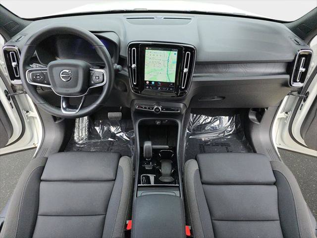 Used 2023 Volvo C40 Recharge Core w/ Protection Package Premier AWD/4WD image 10