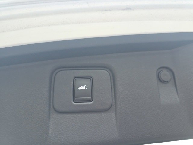 Certified 2018 Nissan Murano SL w/ Moonroof Package image 15