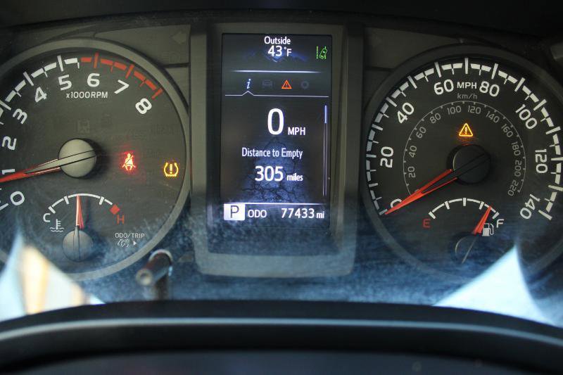 Used 2021 Toyota Tacoma SR RWD image 19