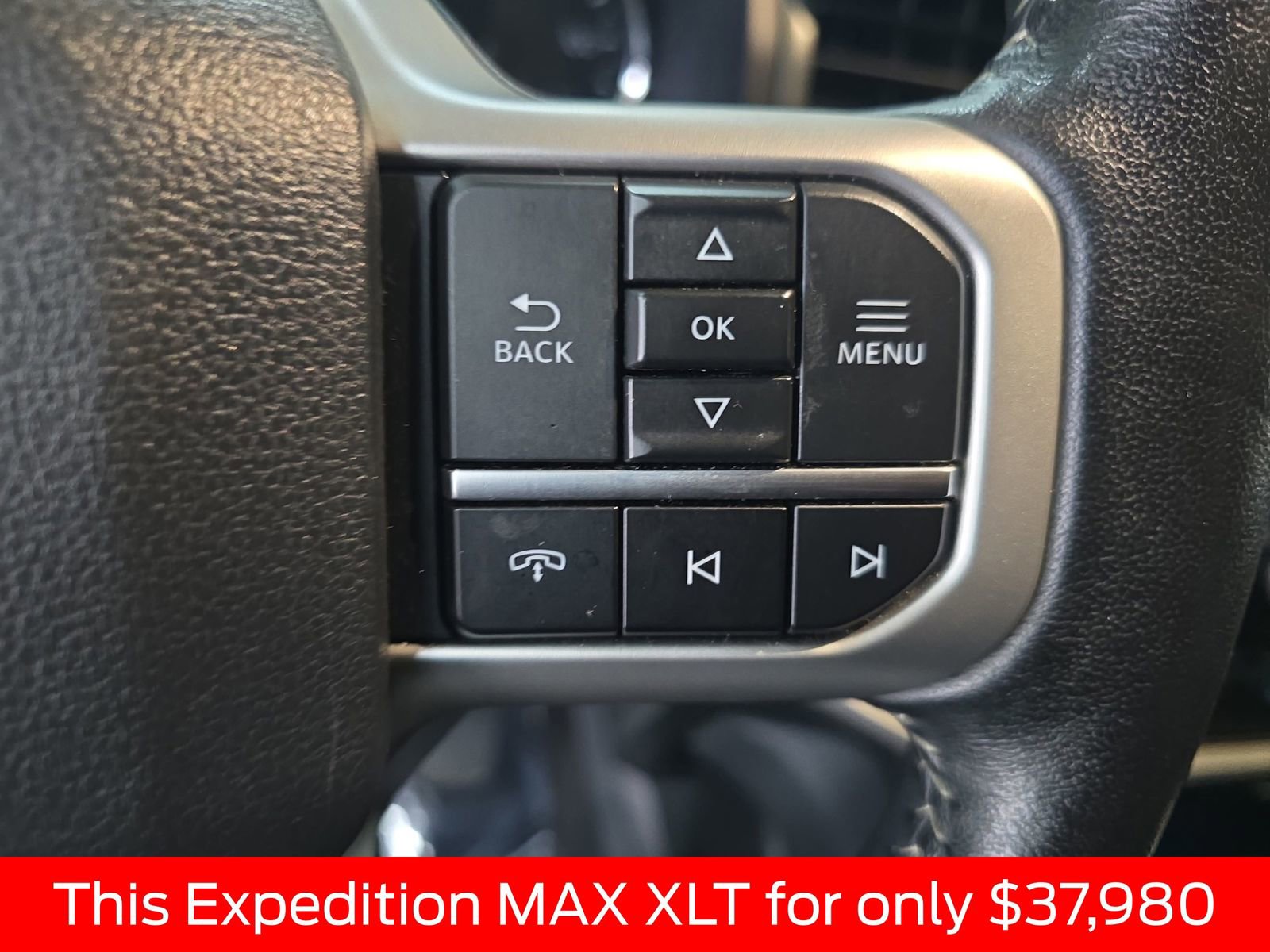 Used 2024 Ford Expedition Max XLT image 27