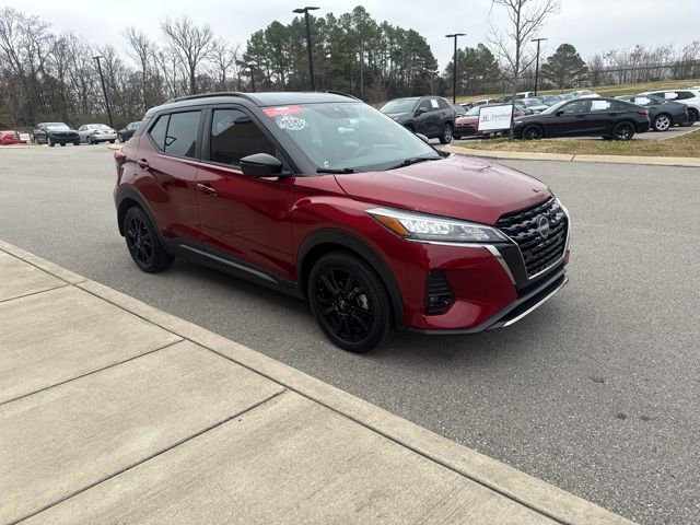 Used 2023 Nissan Kicks SR w/ SR Premium Package image 6