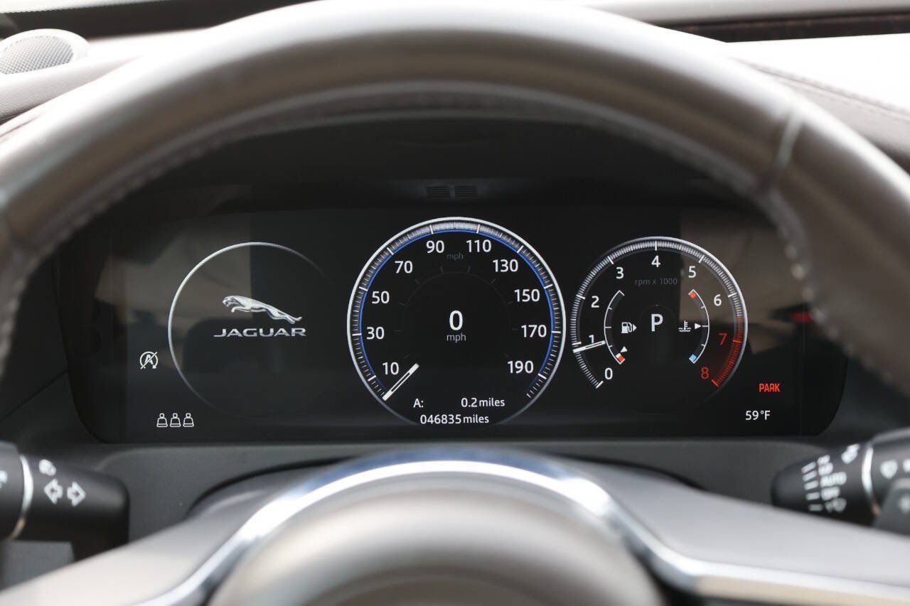 Used 2020 Jaguar XF Prestige AWD/4WD image 19